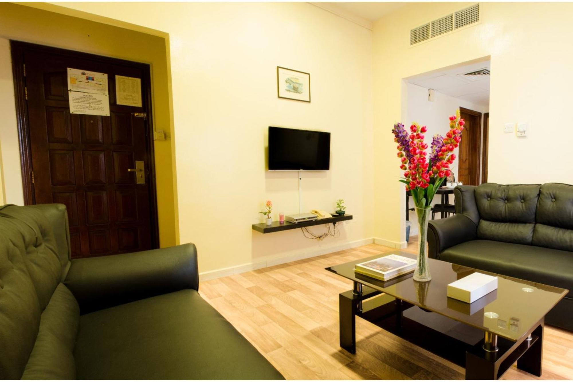 Al Ferdous Hotel Apartment Sharjah Ngoại thất bức ảnh