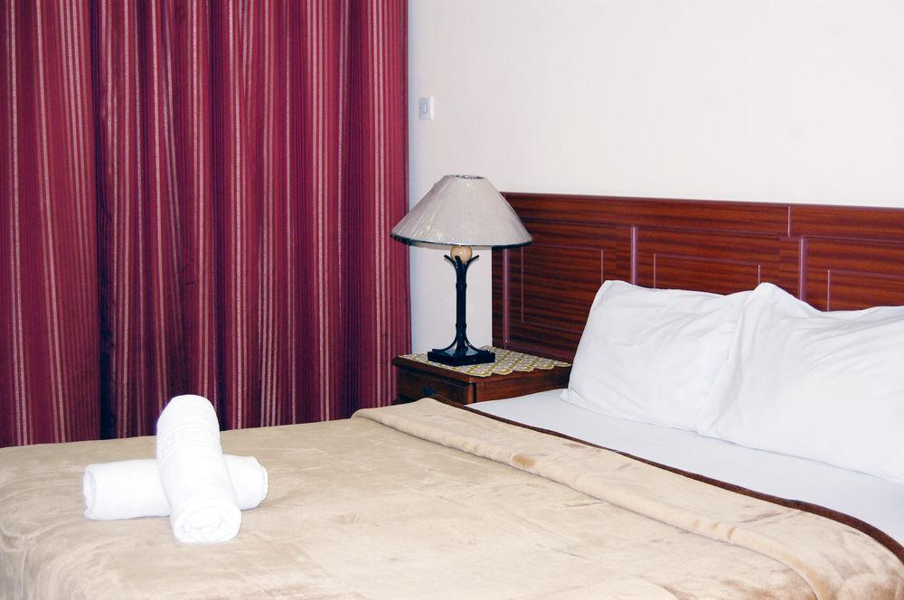Al Ferdous Hotel Apartment Sharjah Ngoại thất bức ảnh