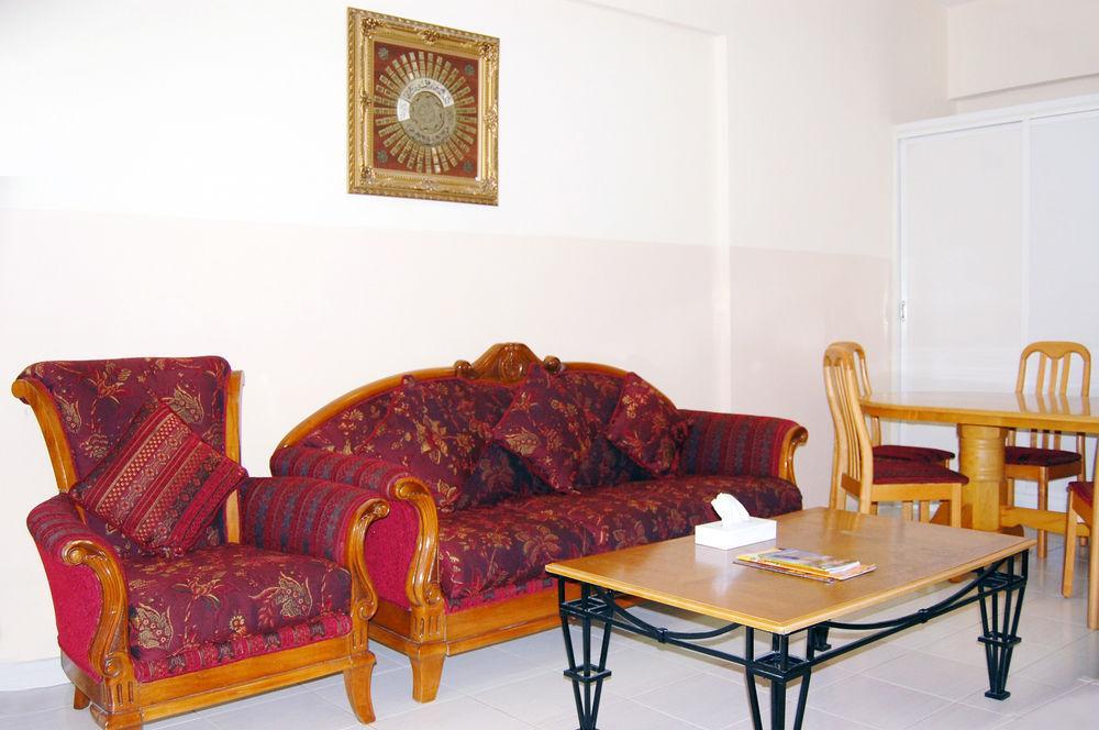 Al Ferdous Hotel Apartment Sharjah Ngoại thất bức ảnh