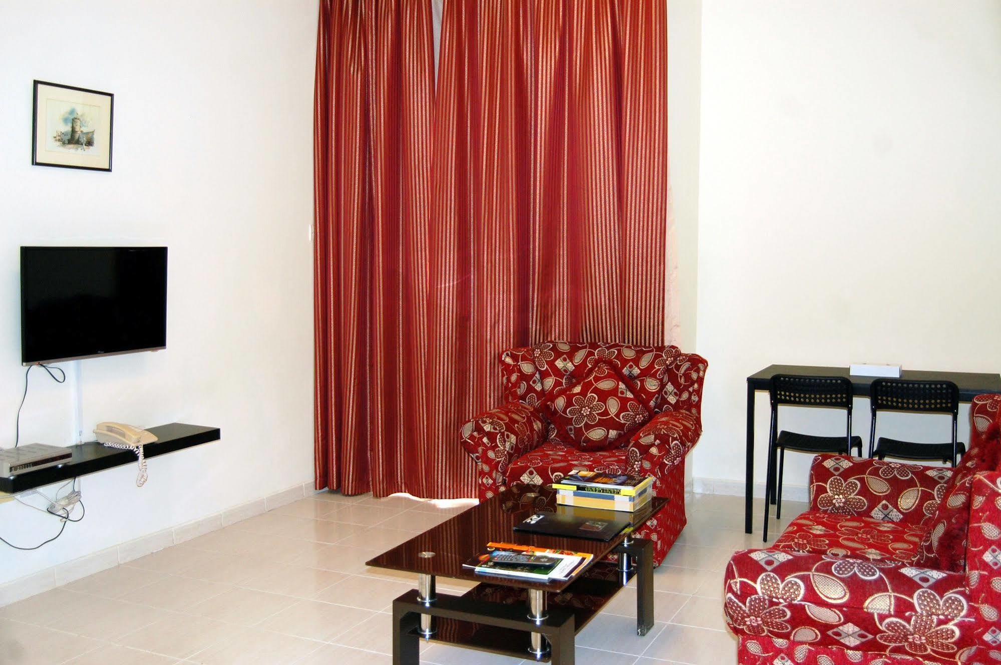 Al Ferdous Hotel Apartment Sharjah Ngoại thất bức ảnh