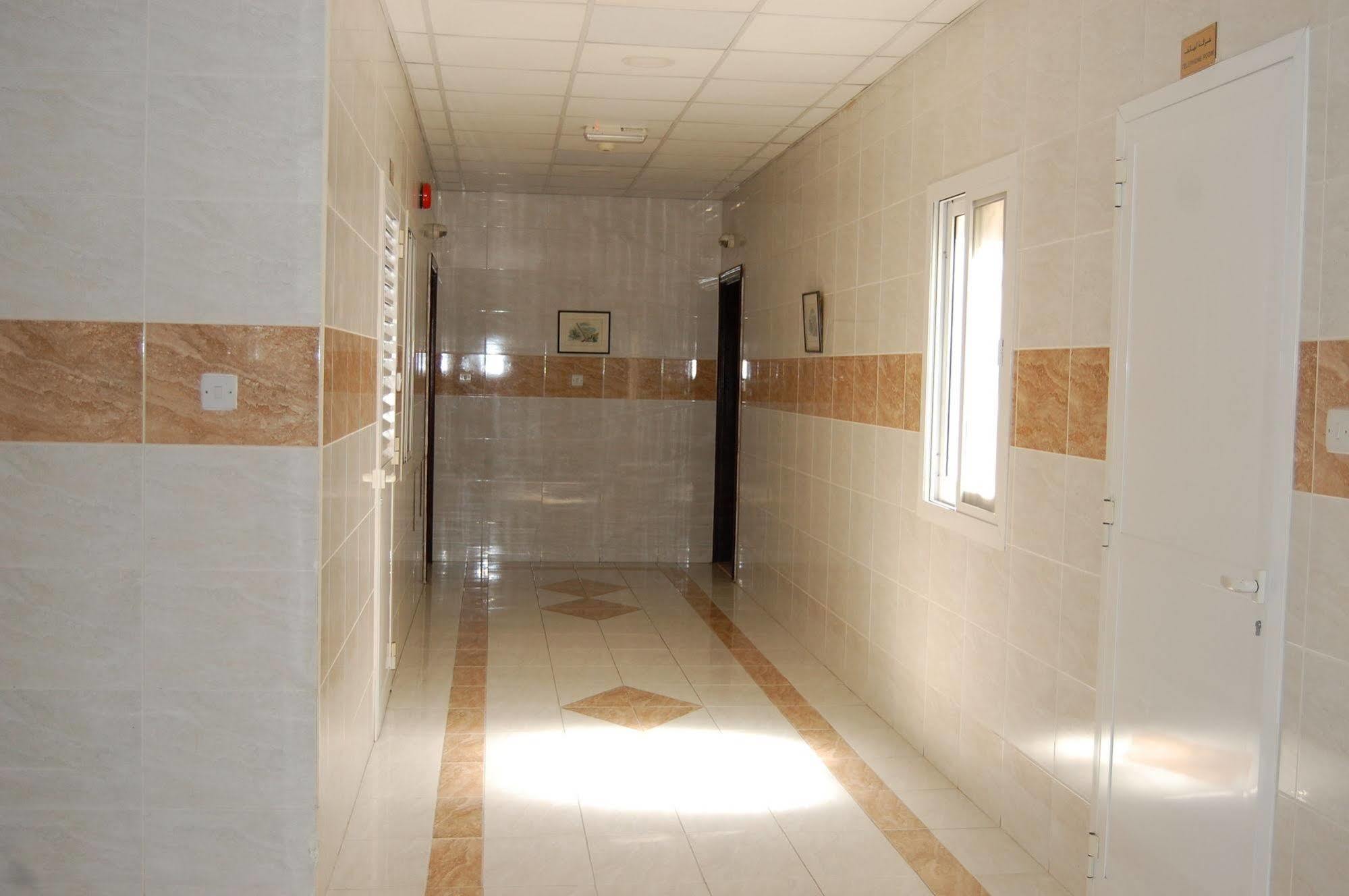 Al Ferdous Hotel Apartment Sharjah Ngoại thất bức ảnh